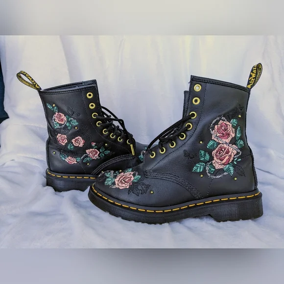 Martens Shoes Dr Martens 46 Vonda Chain Combat Boots Size